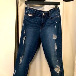 1981  Guess Skinny Distressed